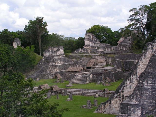 North Acropolis, Tikal, Guatemala. By Axcordion [Public domain], via Wikimedia Commons